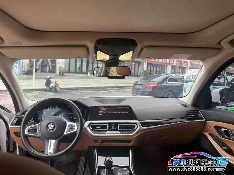 21年宝马3系轿车抵押车出售