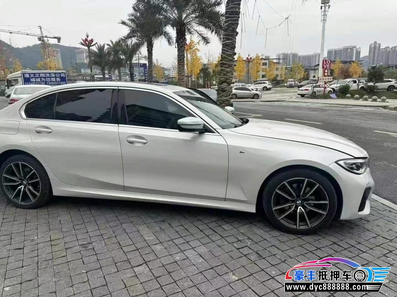 21年宝马3系轿车抵押车出售
