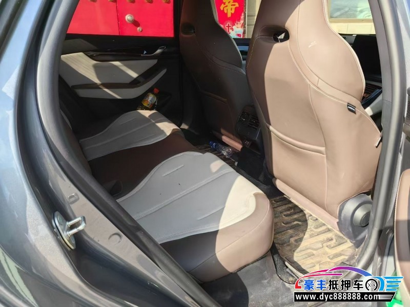 24年比亚迪秦轿车抵押车出售