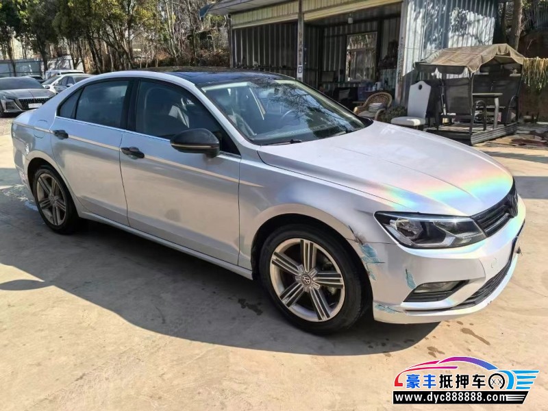 18年大众凌渡轿车抵押车出售