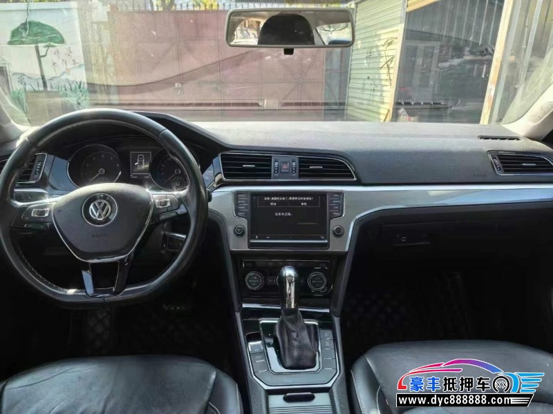 18年大众凌渡轿车抵押车出售