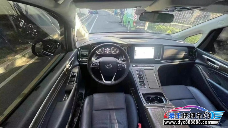 22年传祺M8轿车抵押车出售