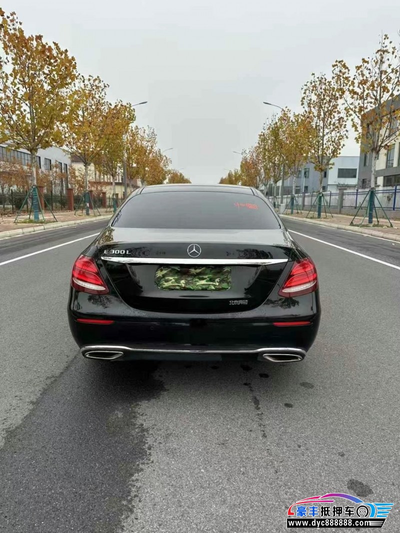 20年奔驰E轿车抵押车出售