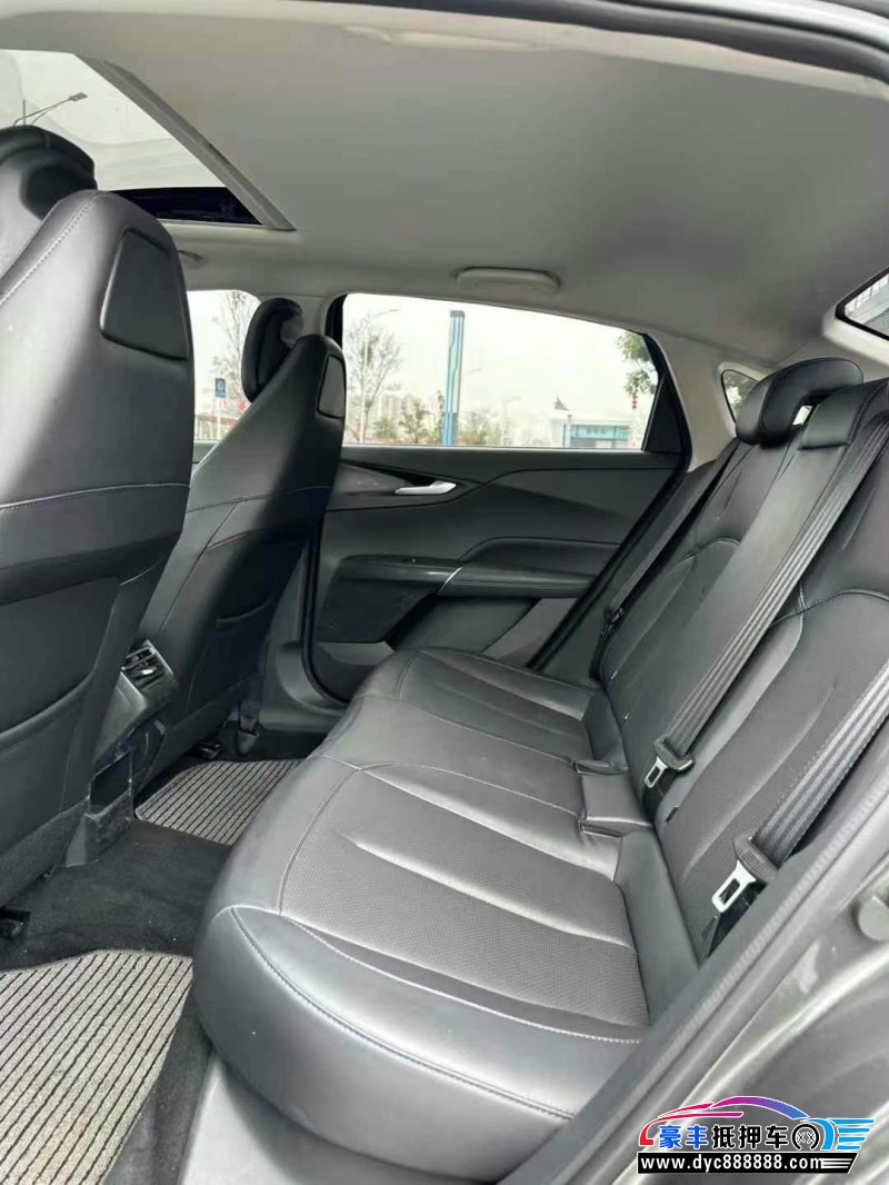 23年长安逸达轿车抵押车出售