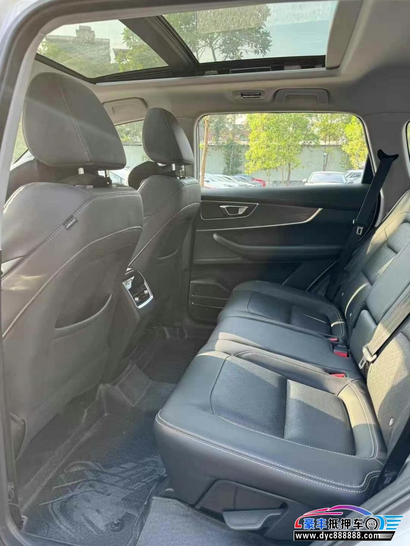 24年奇瑞瑞虎8轿车抵押车出售