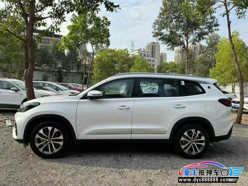 24年奇瑞瑞虎8轿车抵押车出售