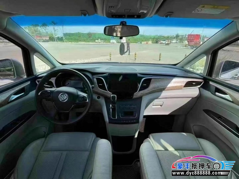 19年别克GL8轿车抵押车出售