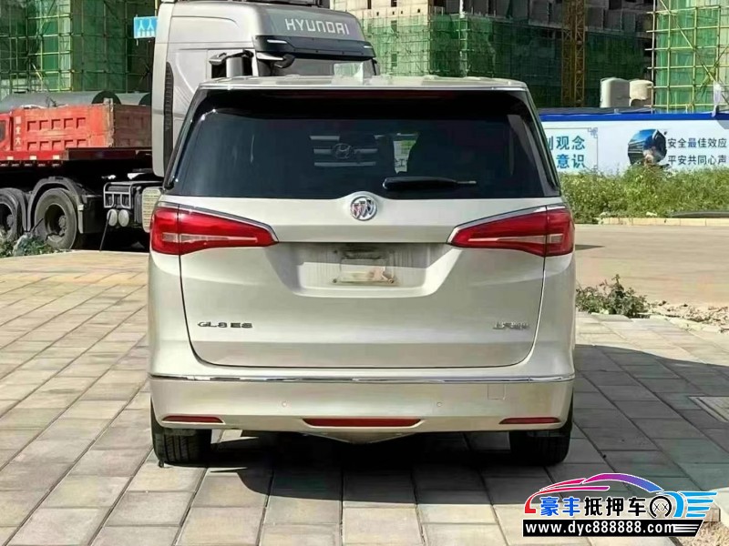 19年别克GL8轿车抵押车出售