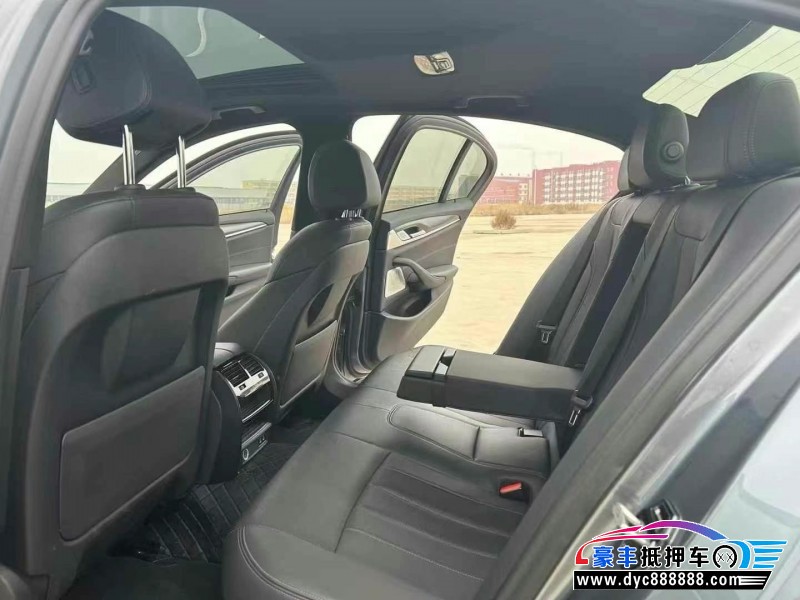 20年宝马5系轿车抵押车出售