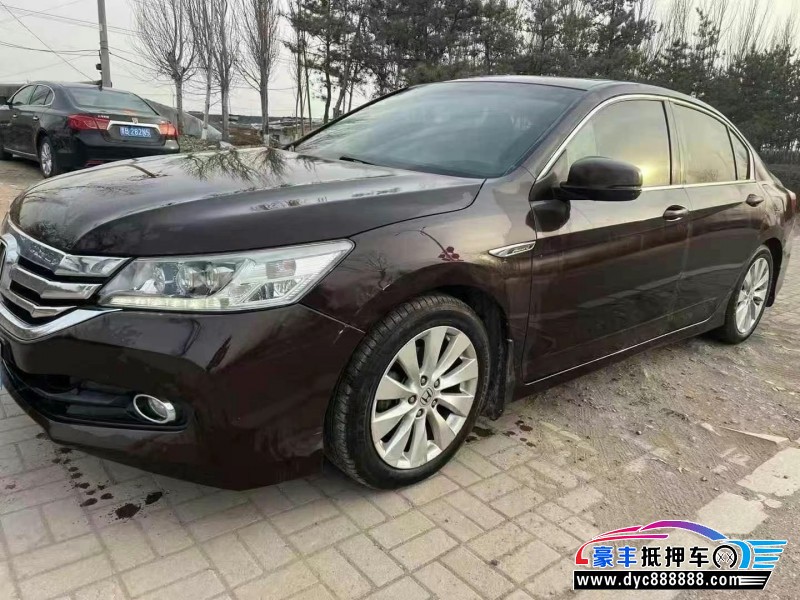 14年本田雅阁轿车抵押车出售