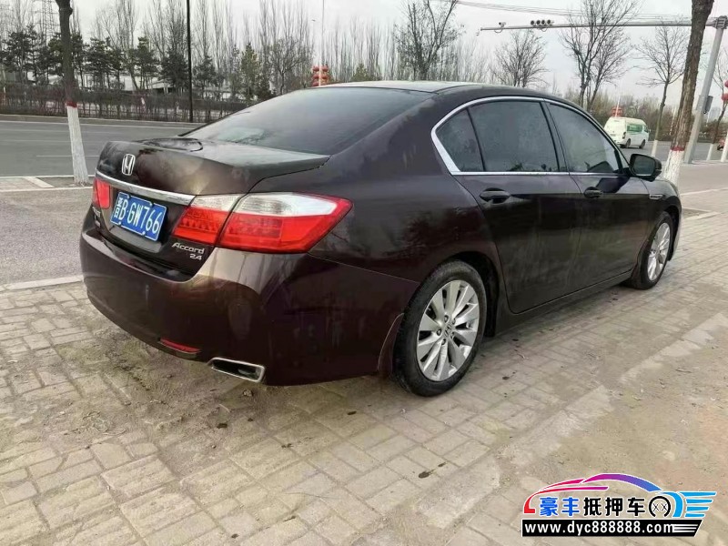 14年本田雅阁轿车抵押车出售