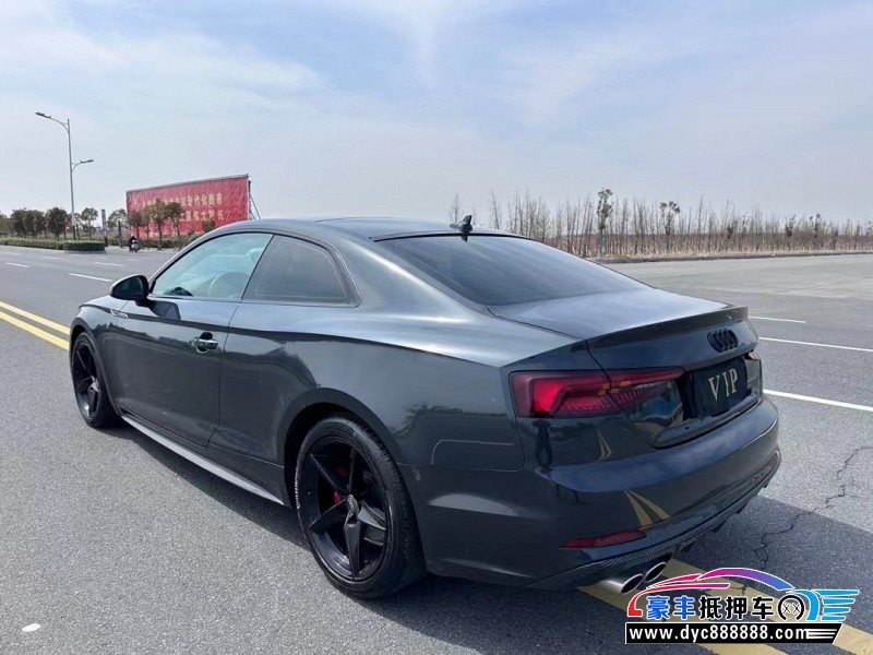 19年奥迪A5轿车抵押车出售