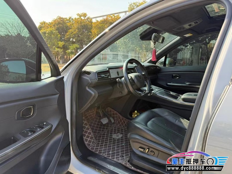 21年蔚来ES6轿车抵押车出售