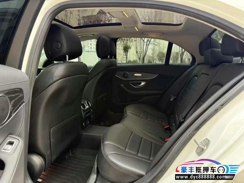 20年奔驰C轿车抵押车出售