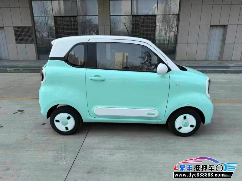 24年奔腾小马轿车抵押车出售