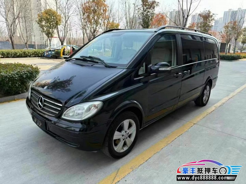 10年奔驰唯雅诺轿车抵押车出售