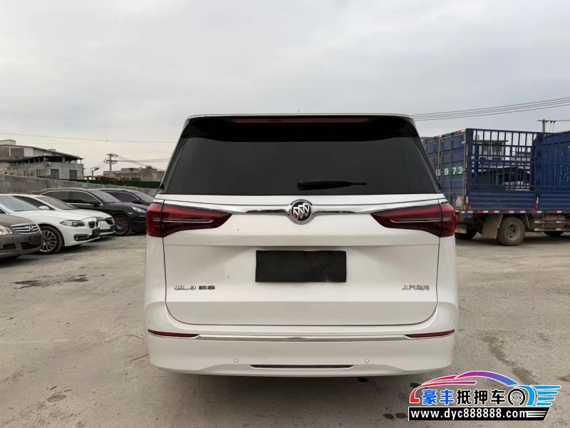 23年别克GL8轿车抵押车出售