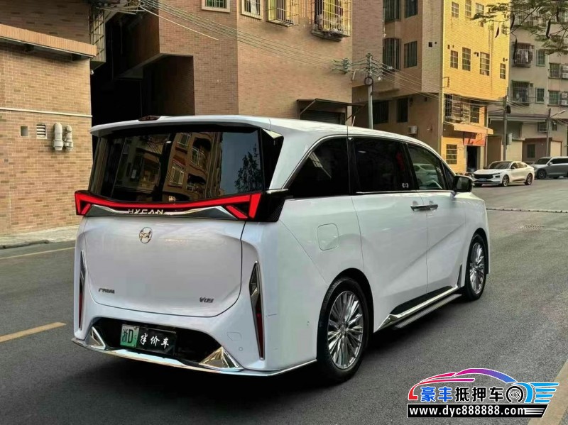 24年合创v09轿车抵押车出售