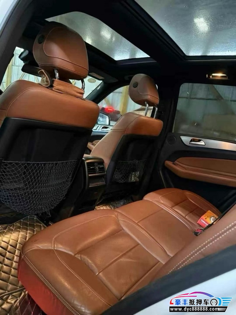 16年奔驰GLE轿车抵押车出售