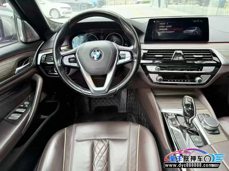 19年宝马5系轿车抵押车出售