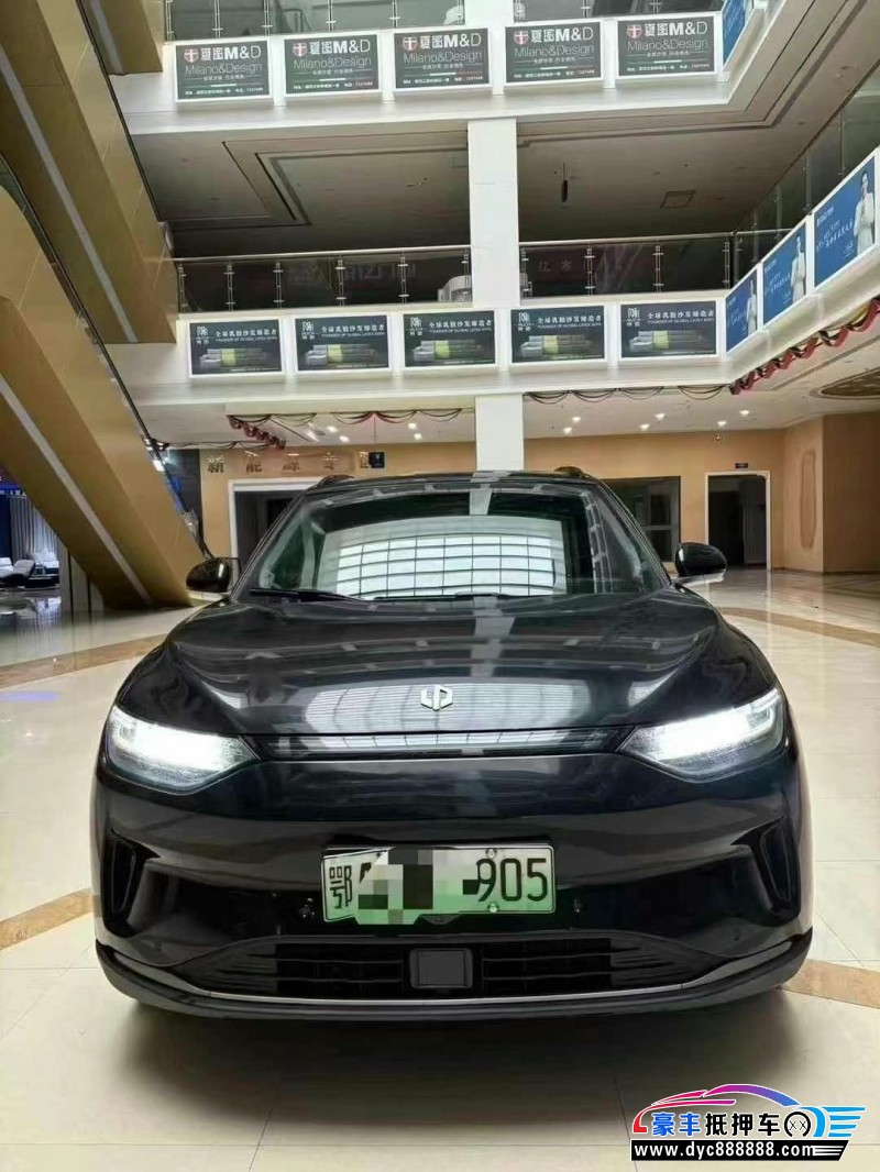 22年零跑C11轿车抵押车出售