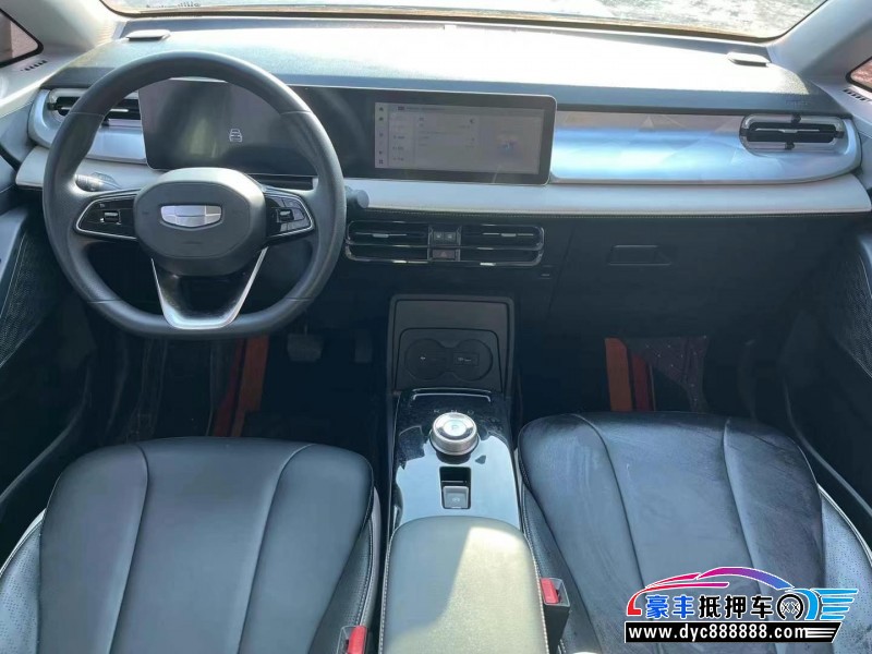 23年吉利几何轿车抵押车出售