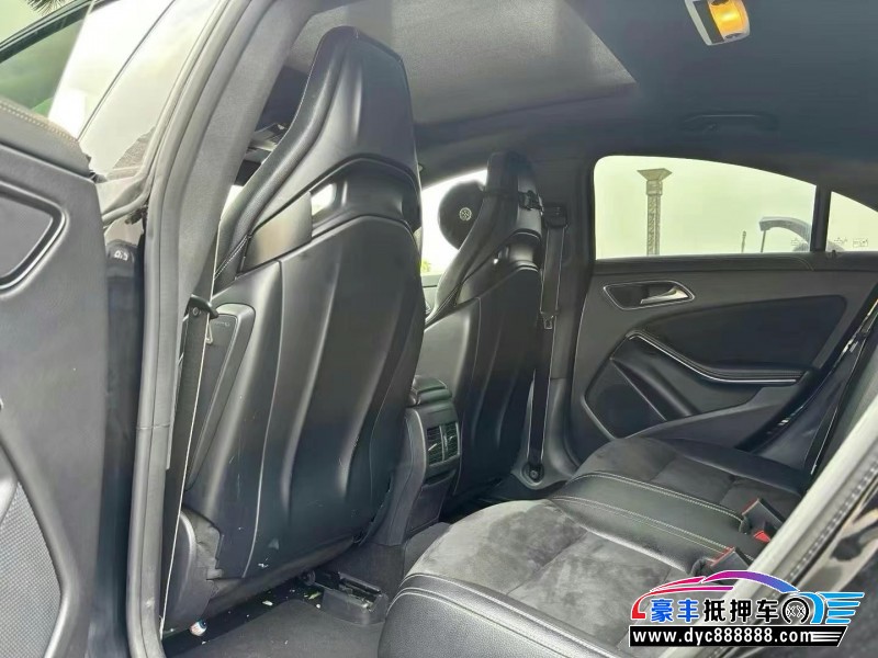 18年奔驰CLA级AMG轿车抵押车出售