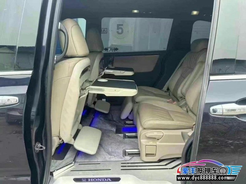 15年本田奥德赛轿车抵押车出售