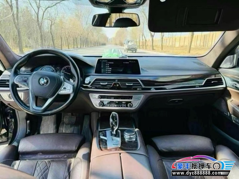 18年宝马7系轿车抵押车出售