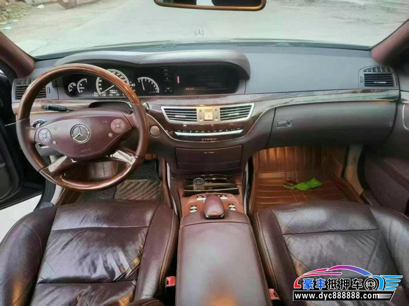 10年奔驰S轿车抵押车出售