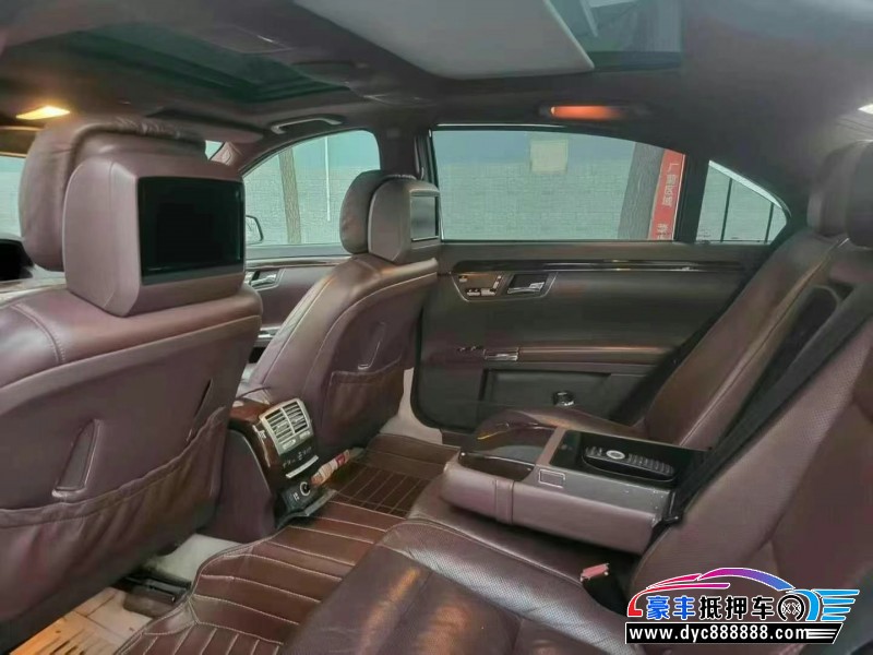 10年奔驰S轿车抵押车出售