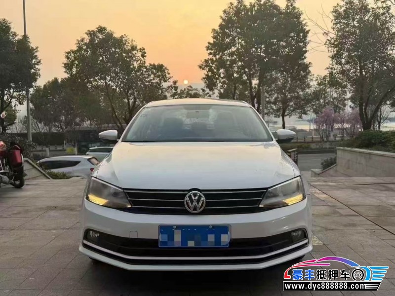 19年大众速腾轿车抵押车出售