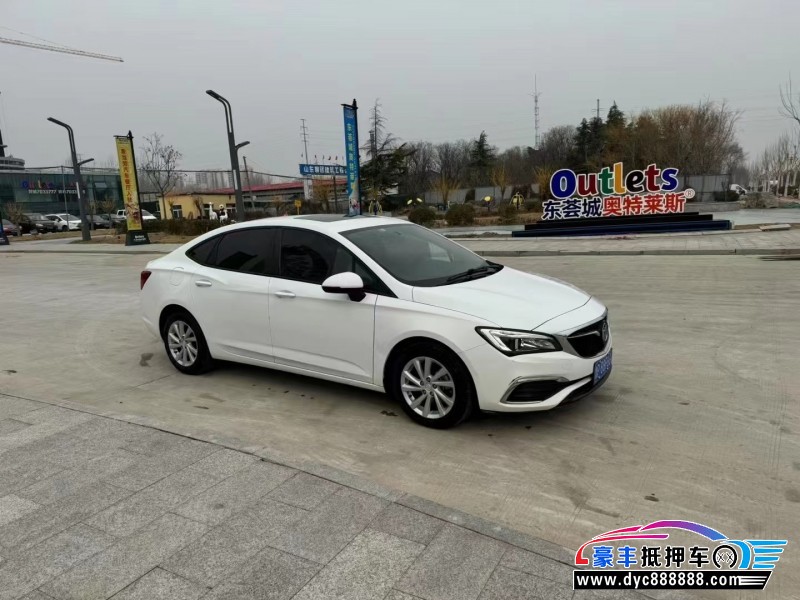 18年别克威朗轿车抵押车出售