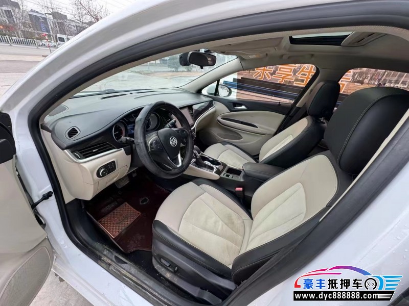 18年别克威朗轿车抵押车出售