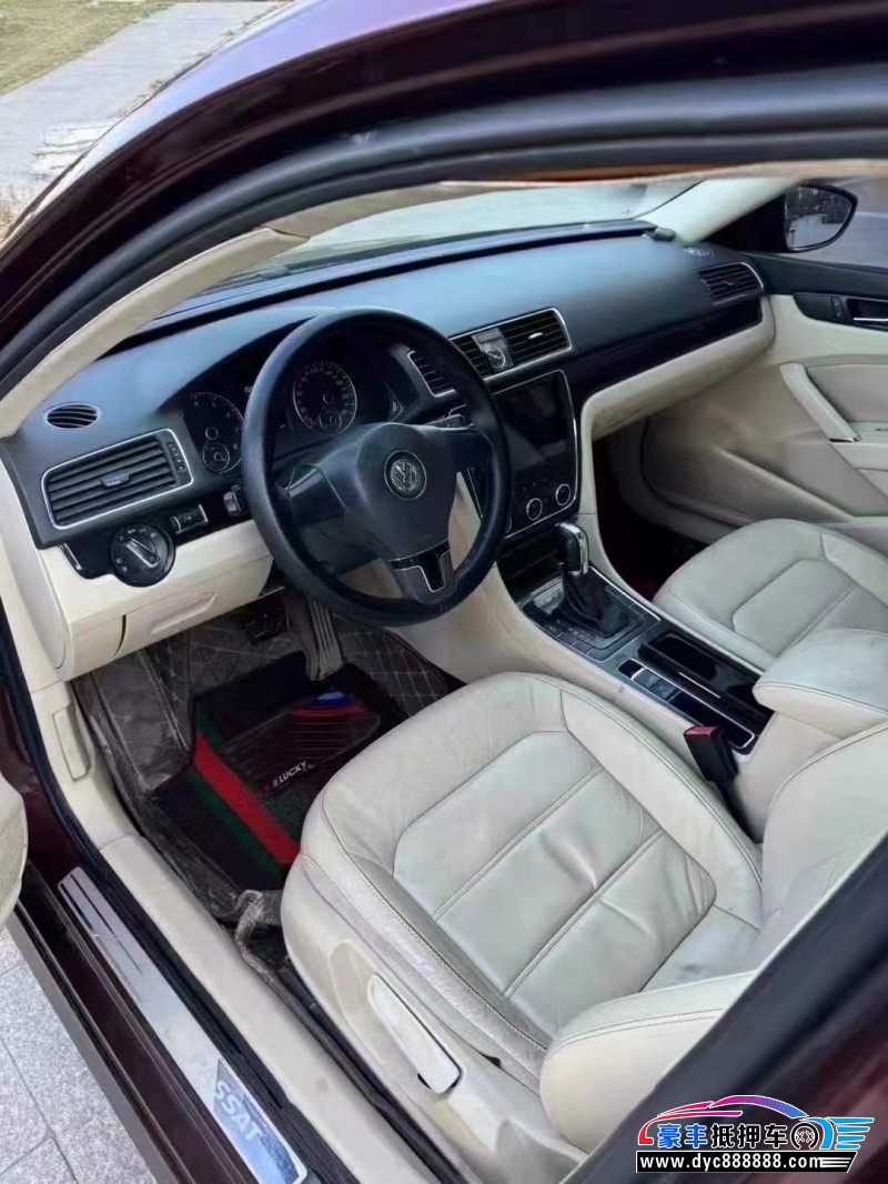 12年大众帕萨特轿车抵押车出售