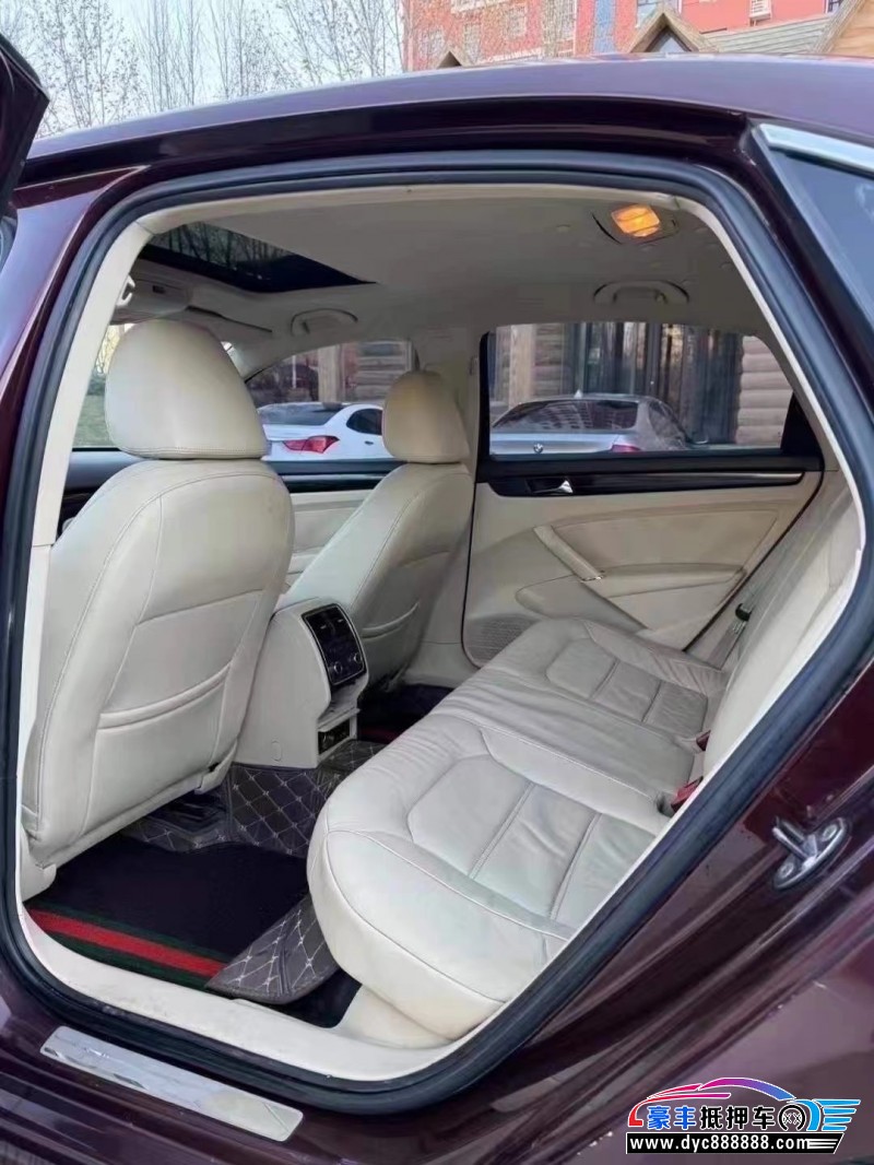 12年大众帕萨特轿车抵押车出售