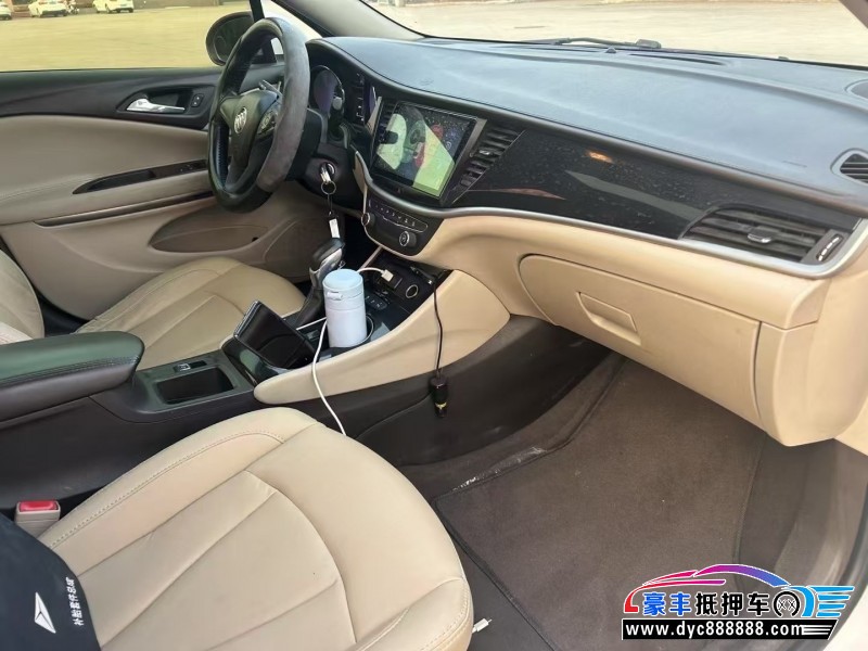 17年别克威朗轿车抵押车出售