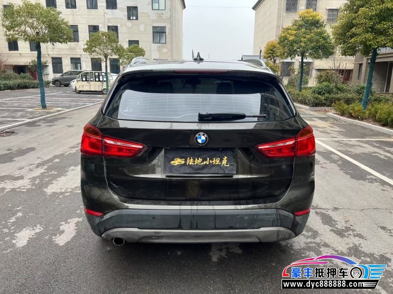 16年宝马X1轿车抵押车出售