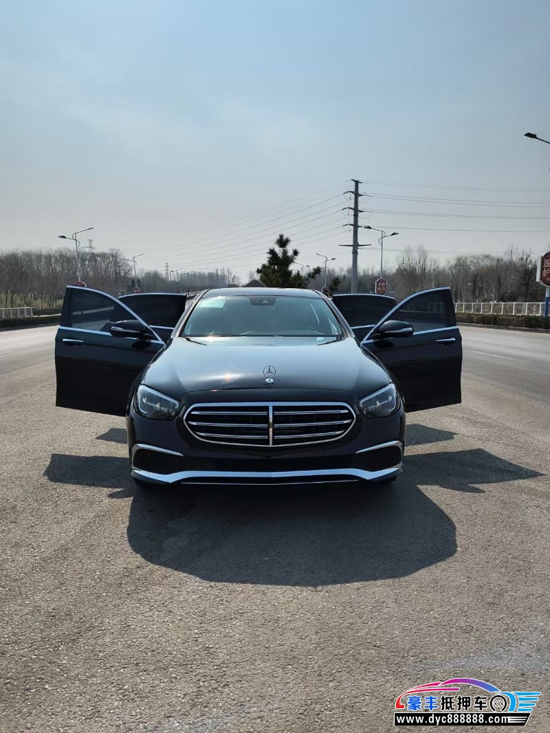 17年奔驰E轿车抵押车出售