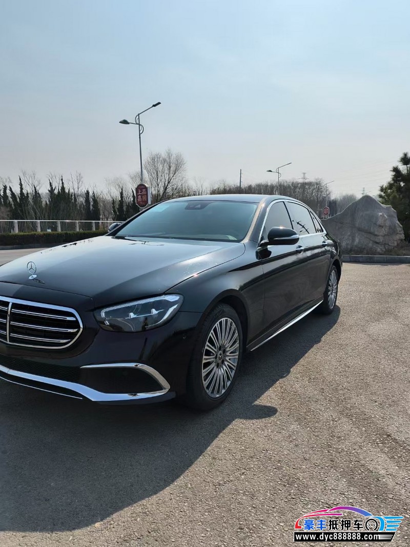 17年奔驰E轿车抵押车出售