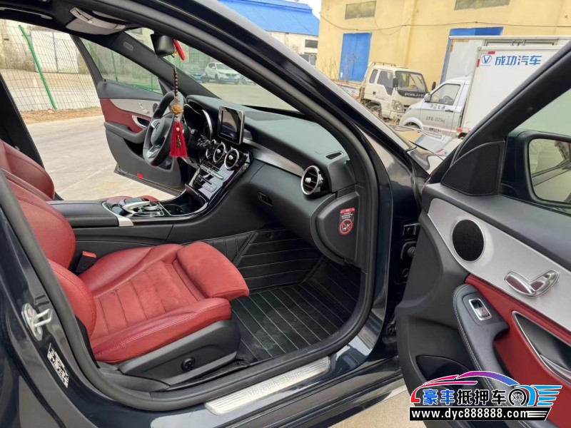 17年奔驰C轿车抵押车出售