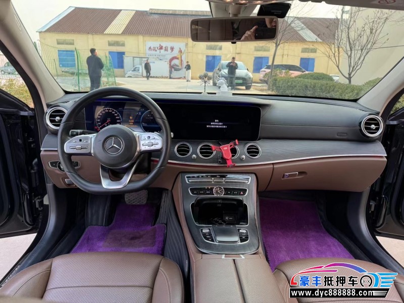 19年奔驰E轿车抵押车出售