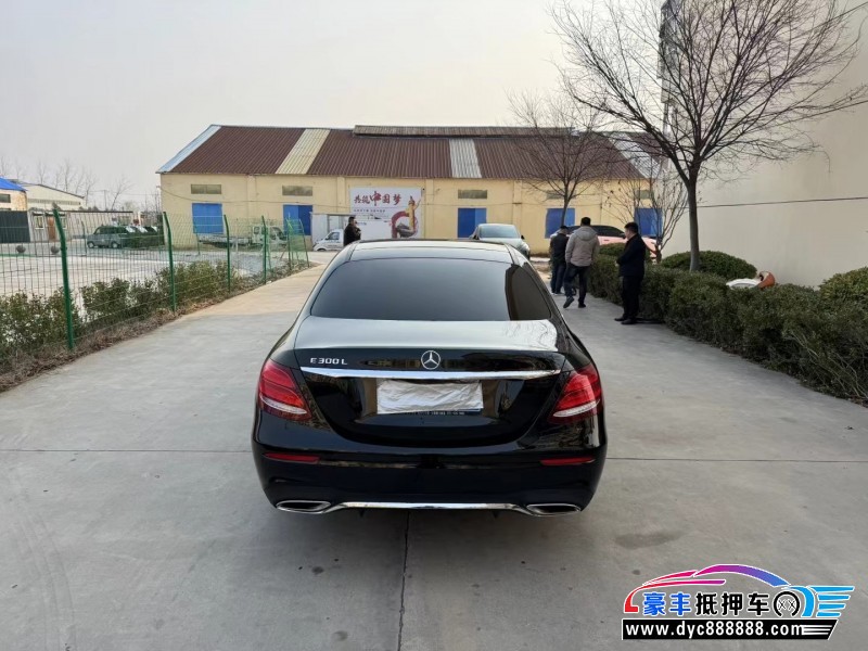 19年奔驰E轿车抵押车出售