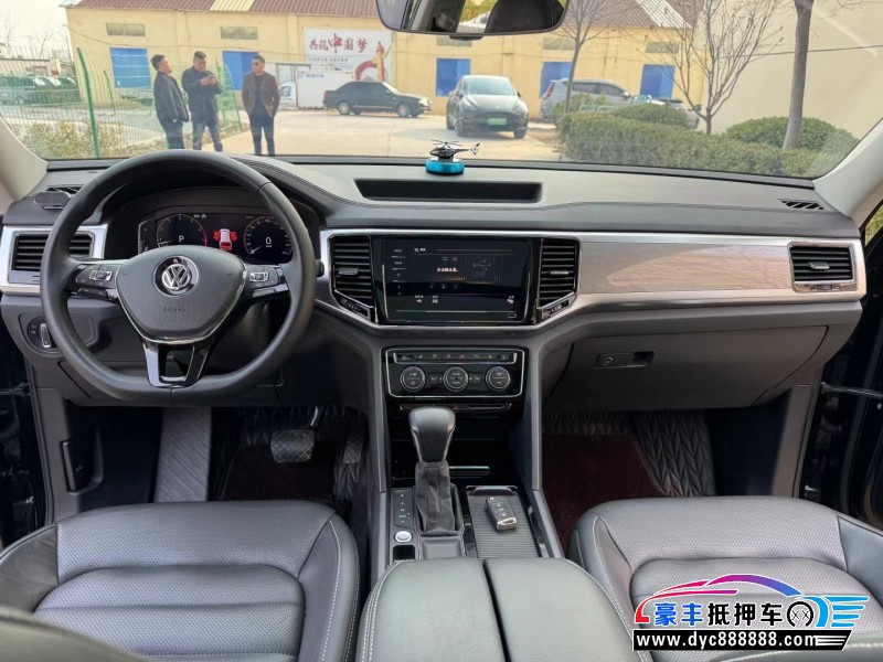 20年大众途昂轿车抵押车出售