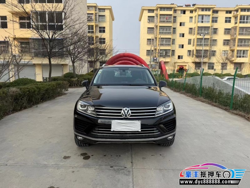 18年大众途锐轿车抵押车出售