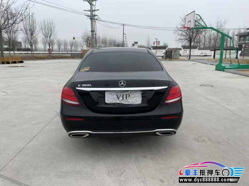 19年奔驰E轿车抵押车出售