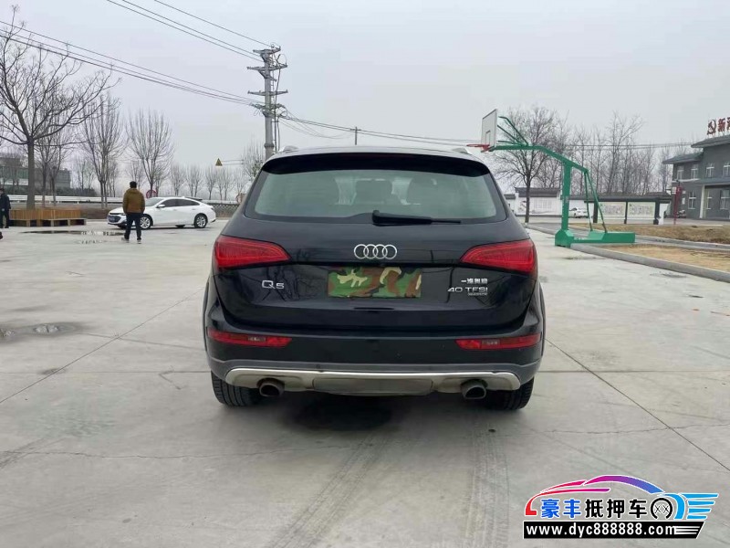 17年奥迪Q5轿车抵押车出售