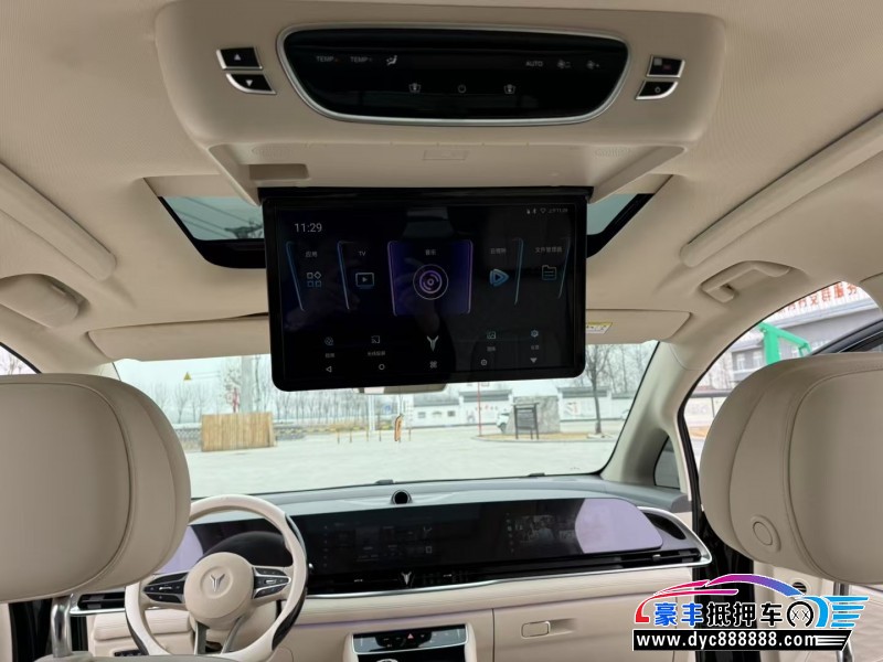 23年岚图梦想家轿车抵押车出售