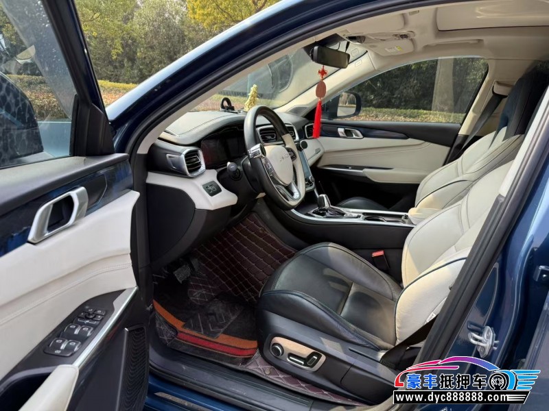 18年领克01轿车抵押车出售