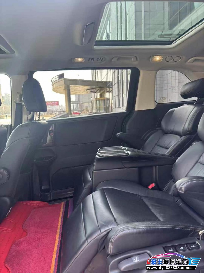 18年本田艾力绅轿车抵押车出售